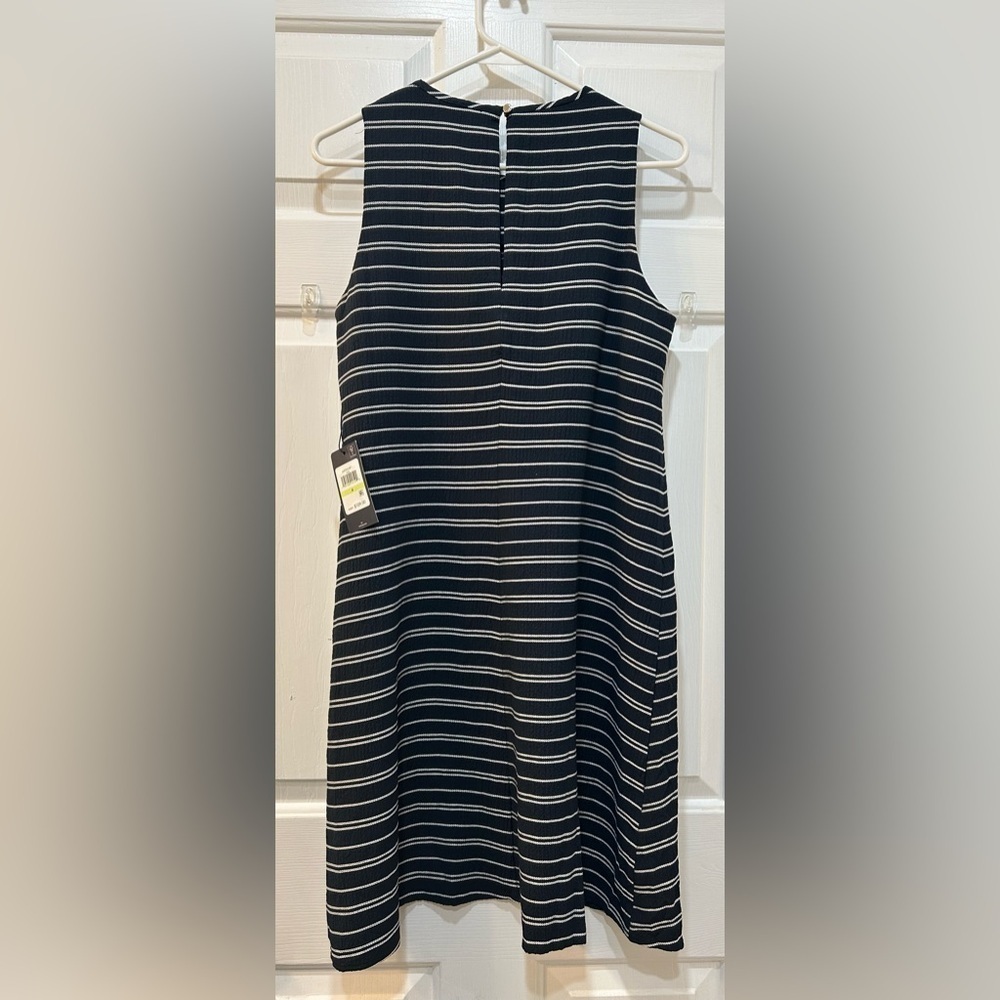 TOMMY HILFIGER Navy Dress Textured Keyhole Back Button Closure Striped Size 4
